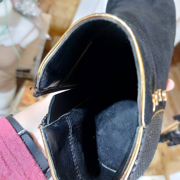 ALBERTO black heeled booties faux leather ankle boots gold accents - Picture 13 of 15